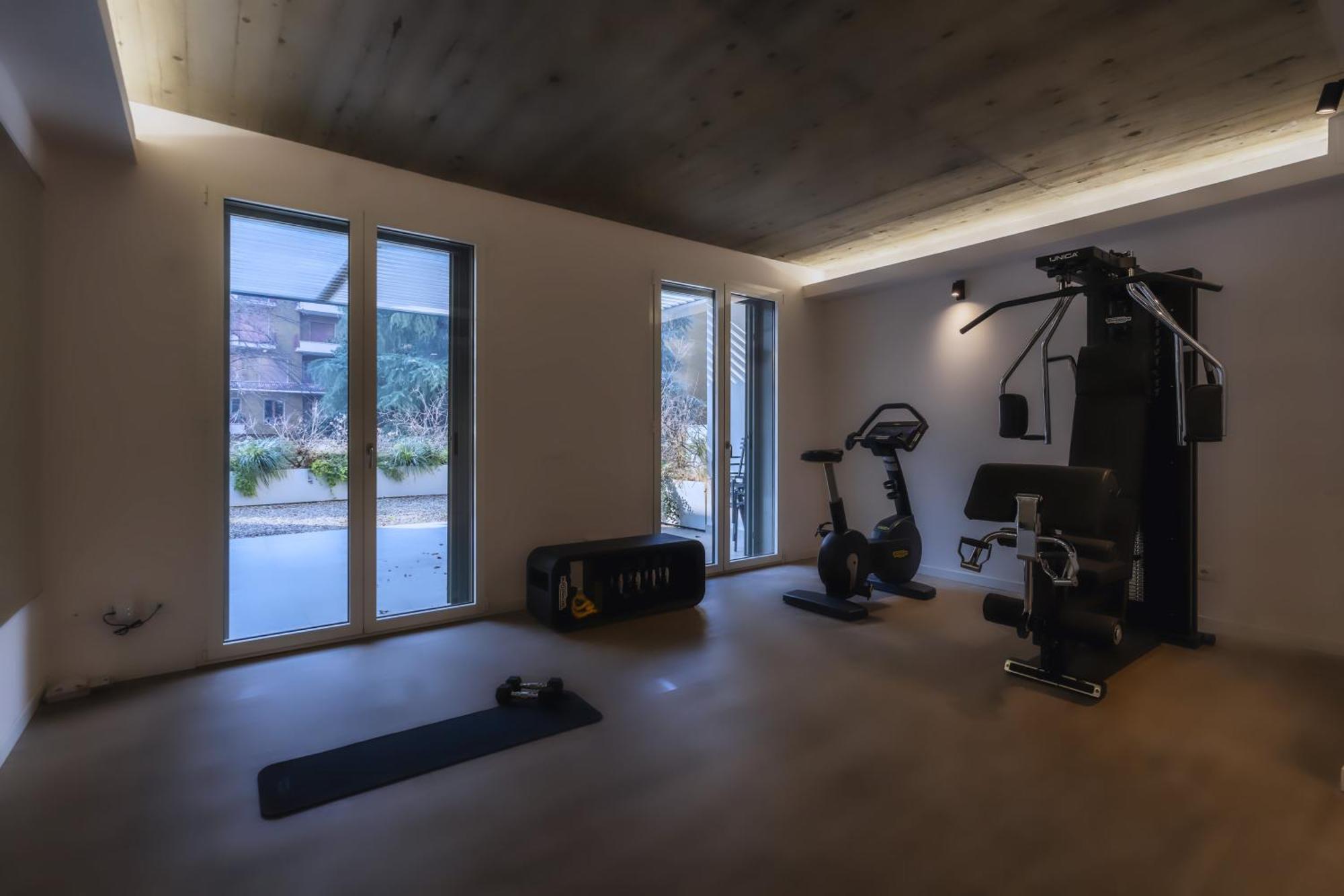 Free Parking - Duomo Centro Modern - Private Gym - Metro Mailand